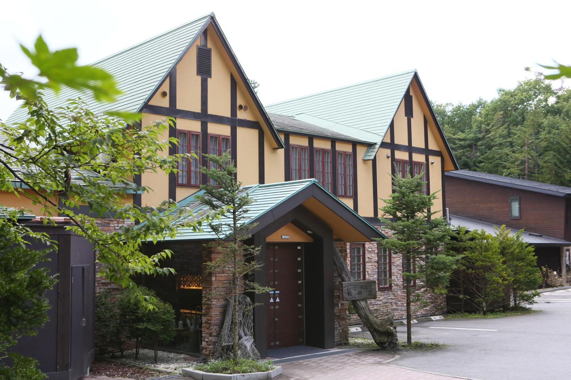 Отель Dormy Club Каруидзава Экстерьер фото